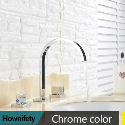 Torneira dourada para pia de banheiro, torneira de água quente e fria com três furos e duas alças, torneira para banheira de lavagem com montagem em deck