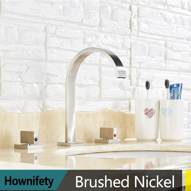 Torneira dourada para pia de banheiro, torneira de água quente e fria com três furos e duas alças, torneira para banheira de lavagem com montagem em deck