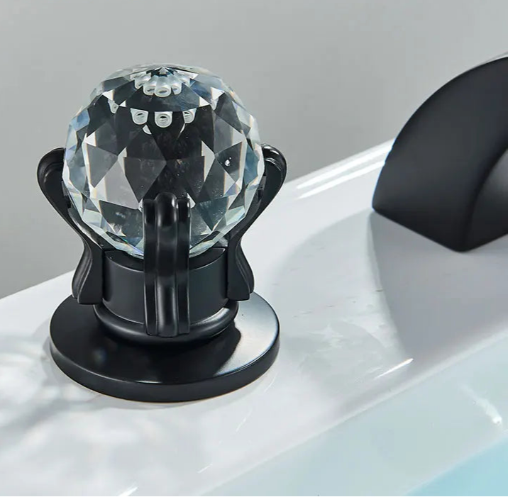 Torneira da bacia do banheiro cristalina alça dupla pia quente e fria torneira misturadora da pia do banheiro deck montado bacia 3 conjunto torneira da banheira