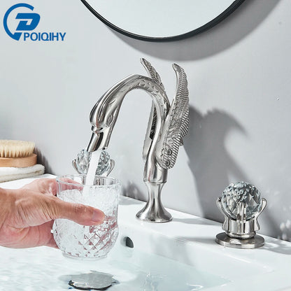 Poiqihy cisne torneira da bacia deck montado navio do banheiro pia misturadora alças duplas 3 furos generalizada torneira do banheiro dourada