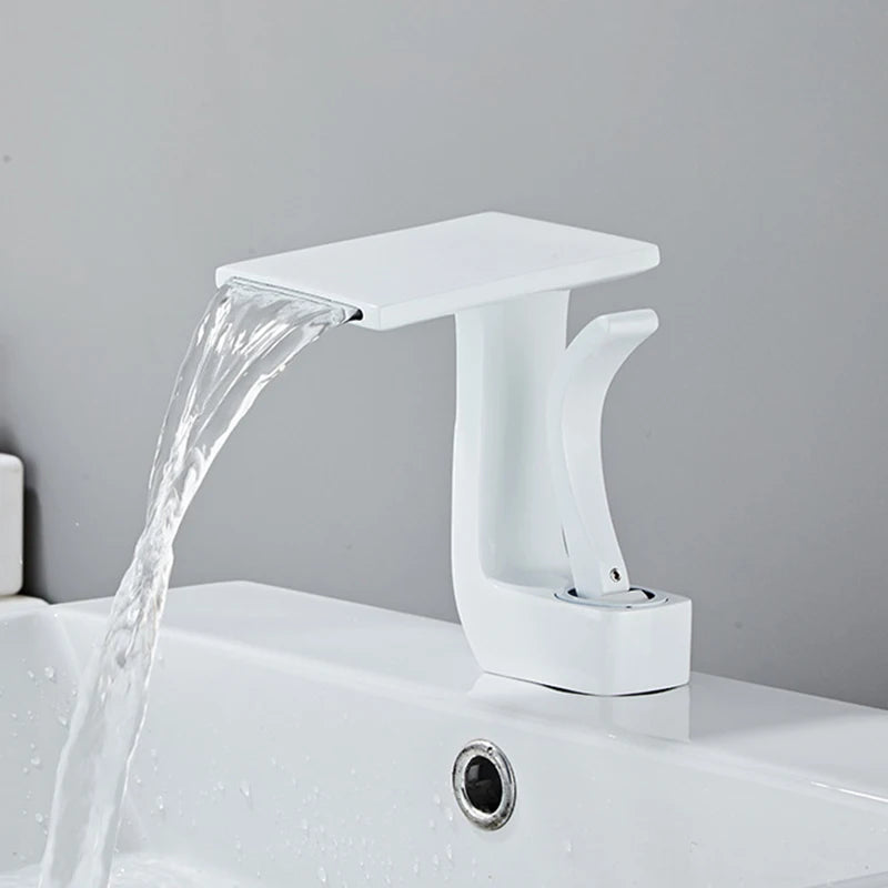 Torneira da cachoeira do banheiro, Torneira de bacia branca e dourada, Misturador de água fria e quente Torneira para pia